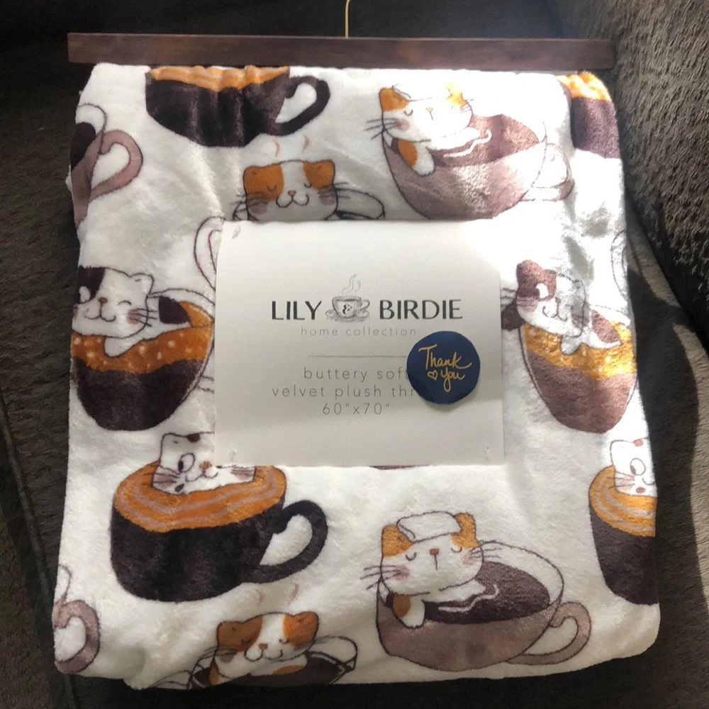 CATS in Coffee Cups Plush Throw Blanket